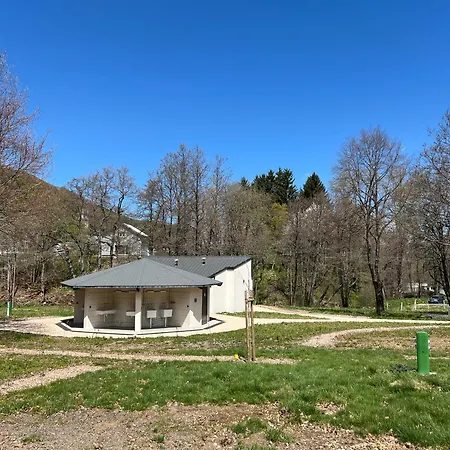 Onlycamp Les Monts Du Cantal Le Claux