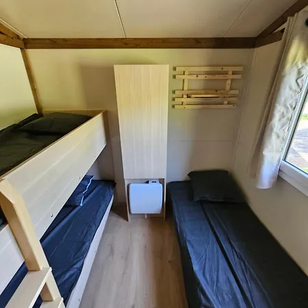 Onlycamp Les Monts Du Cantal Parque de Campismo Le Claux